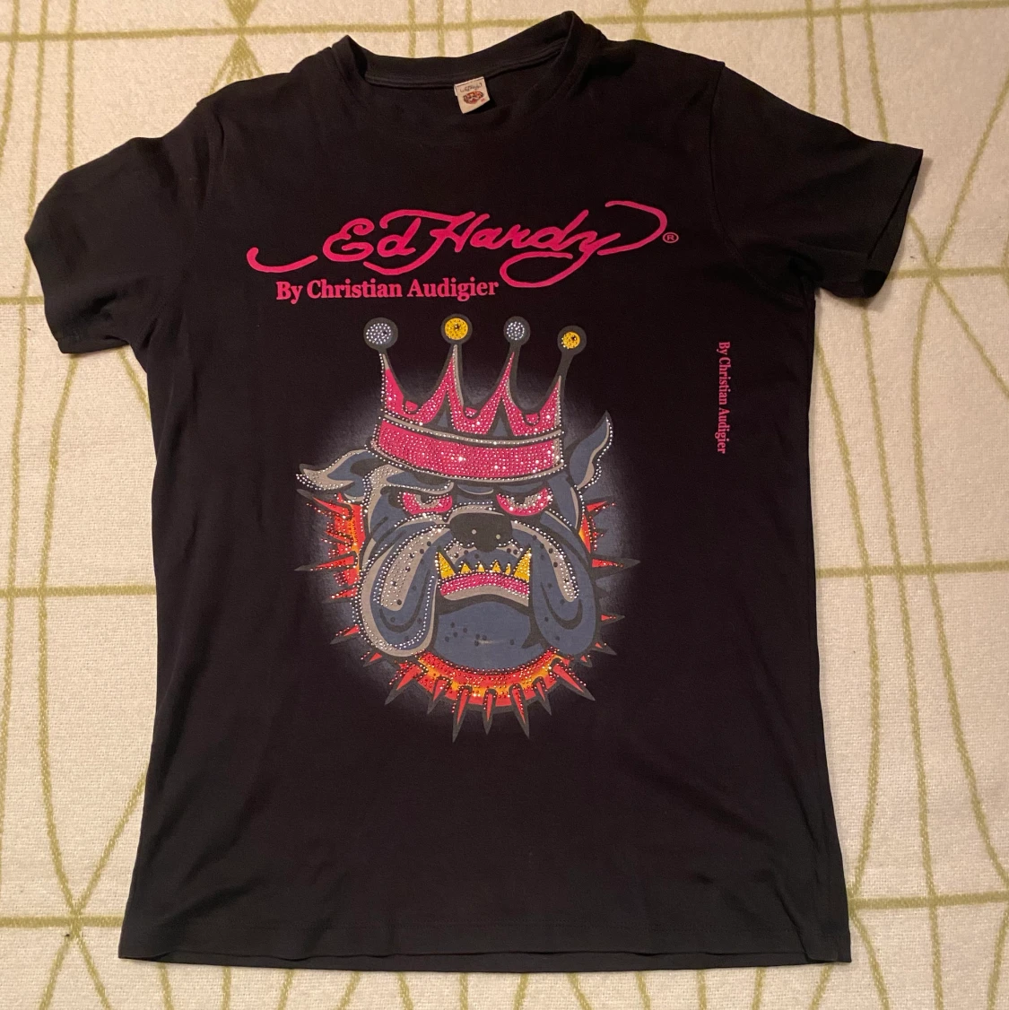 Ed Hardy med rhinestones