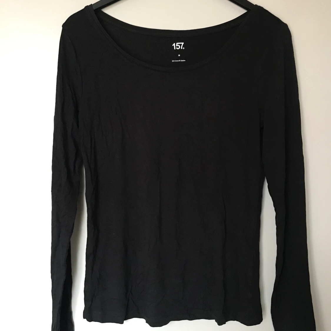 Lager 157 svart långärmad tröja stl M