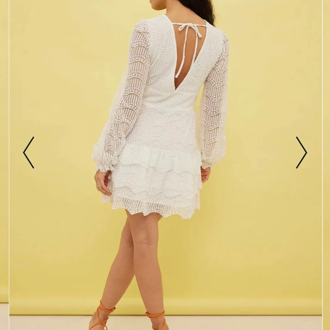 Slutsåld studentklänning från NA-KD - 90