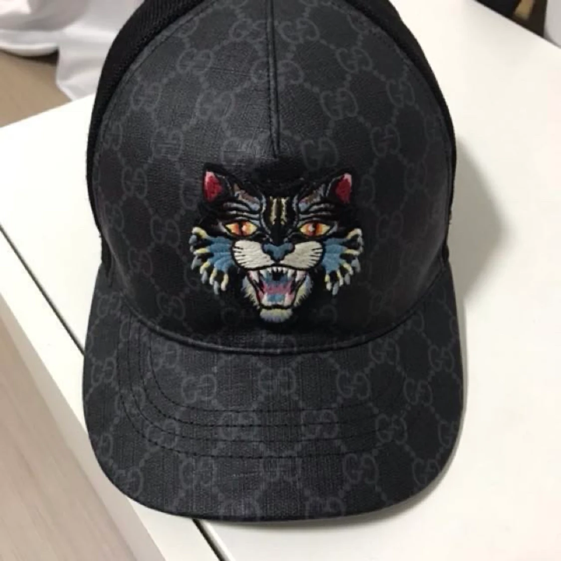 Svart gucci keps - 90