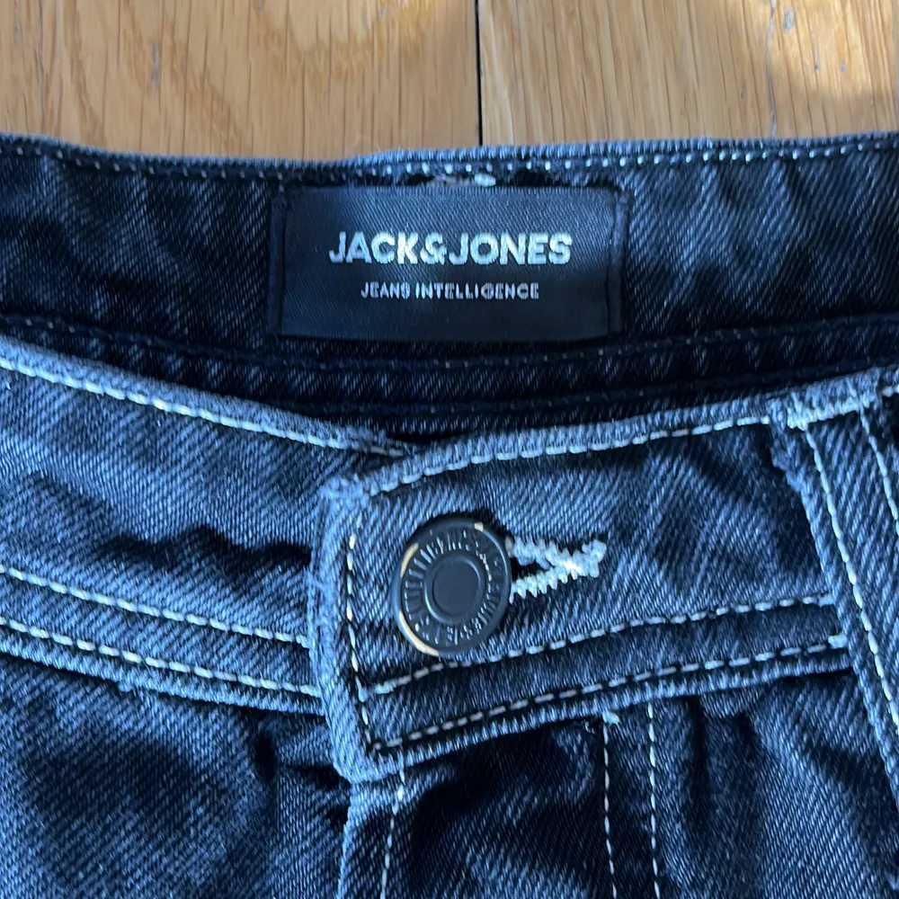 Svarta baggy jeans, bra skick inga defekter.. Jeans & Byxor.