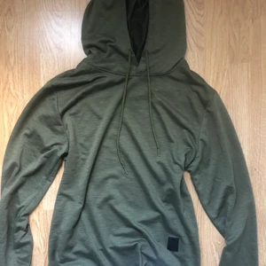 Grön tröja - Grön tröja i storlek M