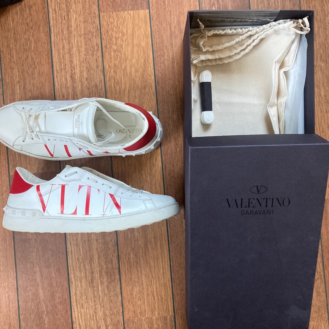 Valentino open sneaker VLTN