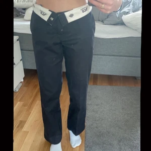 Herr Dickies 478  - Använda få gånger då det är fel storlek. Jag är 165 cm, 70 cm i midjan. 400 + frakt