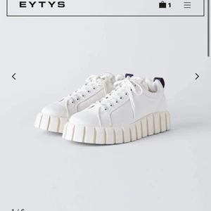 Helt nya eytys!!! - Helt nya säljes pga för små!! Kartong, äkthetsbevis och allt ingår! Buda från 1600kr