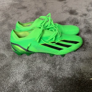 Fotbollsskor Adidas X - Adidas X Speedportal   Skick: Använda fåtal gånger (9/10)  
