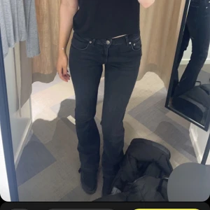 Zara jeans  - Jätte fina jeans från zara i storlek 36