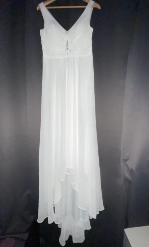 Studentklänning lr  bröllopsklänning  - Stockholm 38 oanvänd 