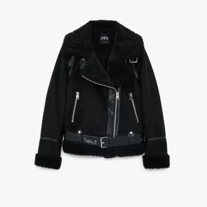 Zara jacka - Säljer denna fina jacka helt ny oanvänd