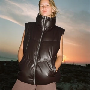 Väst zara - Väst från zara oanvänd med prislapp storlek XS/S 