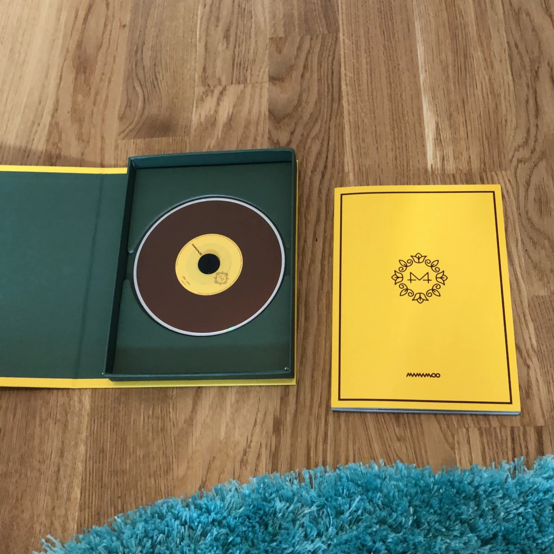 Mamamoo K-pop album  - 90