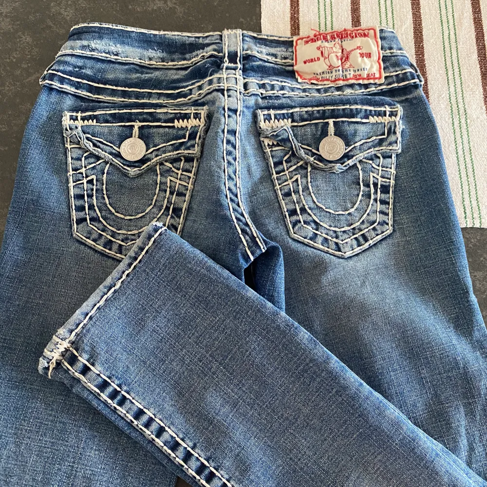 True Religion. Köptes i USA, storlek 25. Skinny straight.. Jeans & Byxor.