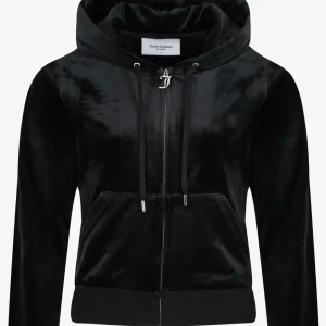 svart Juicy couture tröja  - Jag säljer nu min svarta juicy tröja! 💕den är endast använd ett fåtal ggr 💕så den är riktigt bra i skicket! 💕