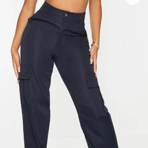 Cargopants från prettylittlething  - Oöppnad pga beställde två likadana