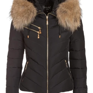 Hollies jacka  - Svart hollies jacka i äkta päls. Dragkedjan är bytt. Använd endast ett antal få gånger. Pris kan diskuteras. 