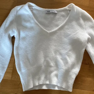 Zara stickad tröja - Stickad tröja från zara storlek S passar XSS-S❤️ 100kr +frakt❤️❤️