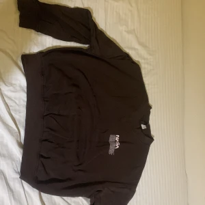 Tröja - Tröja som inte är använd på flera månader 