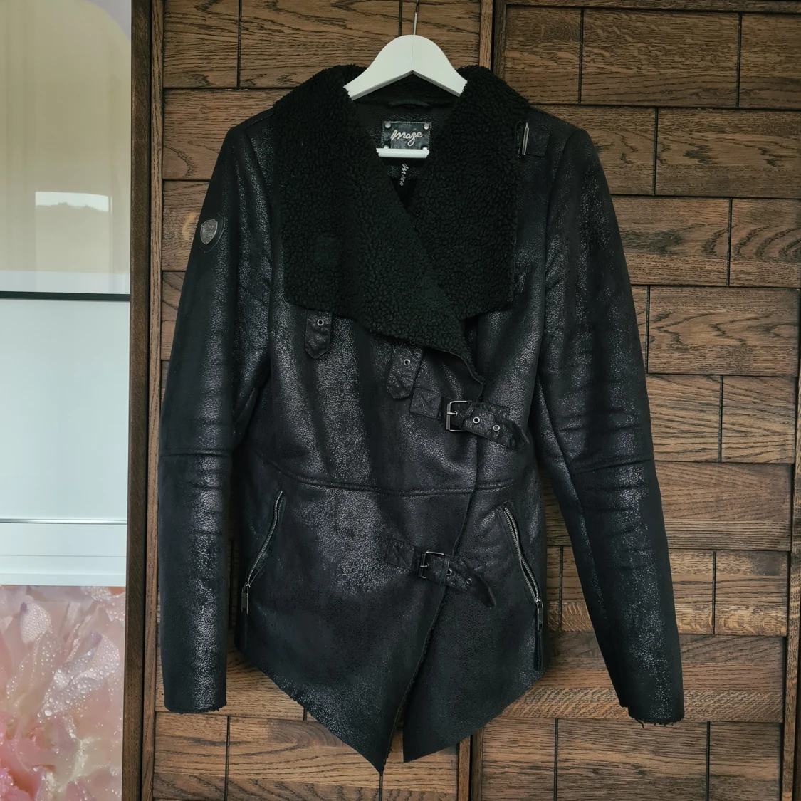 Varm jacka i faux läder