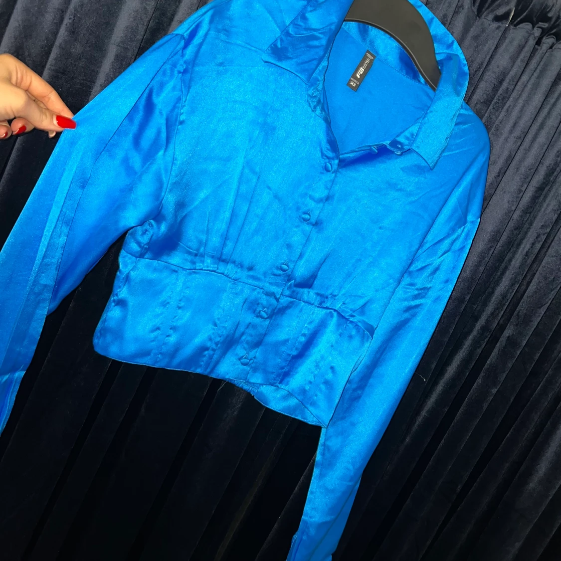 Silkes marinblå blus/topp