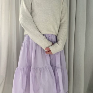 lila långklänning - säljer denna lila långklänning från lindex. Inga tecken på användning.