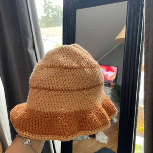 Virkad mössa/buckethat - Jättefin egenvirkad hatt!
