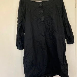 Black long shirt - Black long shirt, 3/4 sleeves