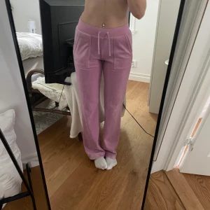 Juicy byxor - Superfina juicy byxor i nyskick- måste bli av med pga flytt!