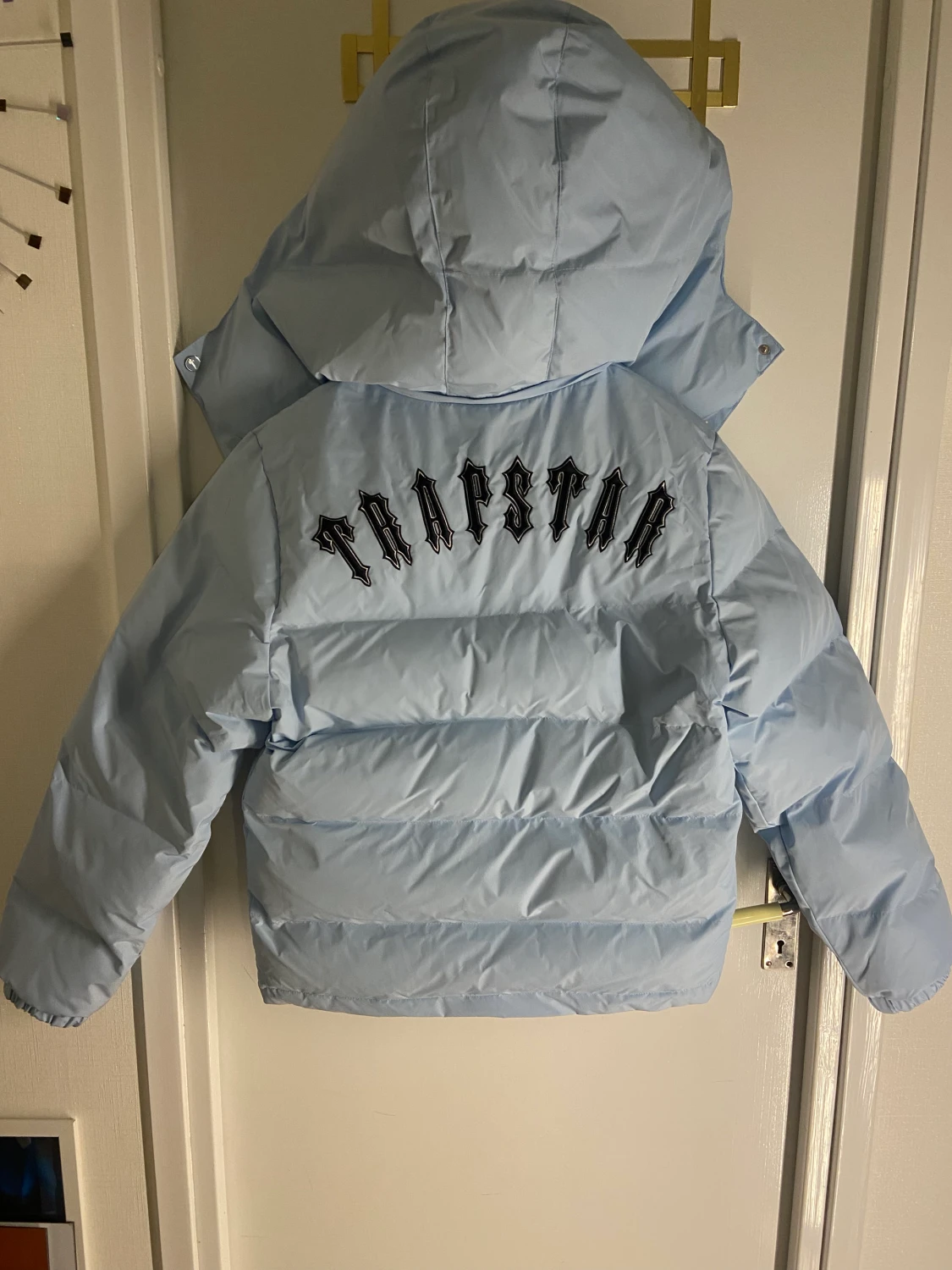 Trapstar Irongate Detachable Hooded Puffer Jacket - 90