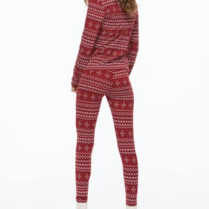 Pyjamas från H&m  - Säljer min populära pyjamas från h&m då jag köpte fel storlek. Alla etiketter sitter på, alltså helt ny!