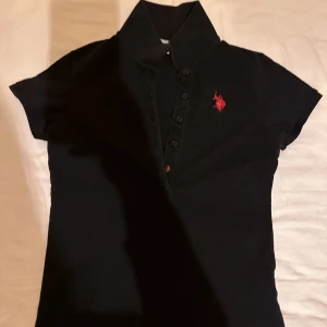 Polo Tshirt  - Bra skick 