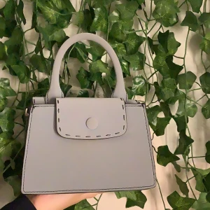 Handväska  - En jätte fin blå handväsk ❤️ skriv om du är intreserad 