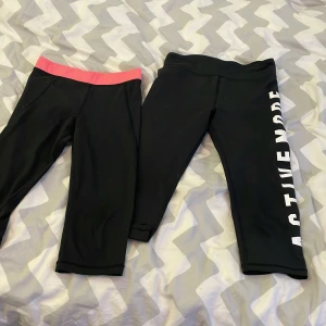 Träningstights 2-pack - 2 st träningstights från hm i barnstorlek 134/140 som är en blandning av tights och cykelbyxor. Använt men i bra skick😊båda för 65 kr + frakt, hör gärna av dig innan du köper☺️