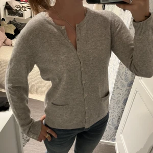 Kashmir kofta  - Super fin Kashmir koft!! Kommer tyvärr itne till användning, inga defekter! 