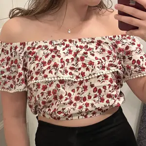 Ny croppad Offshoulder top! 