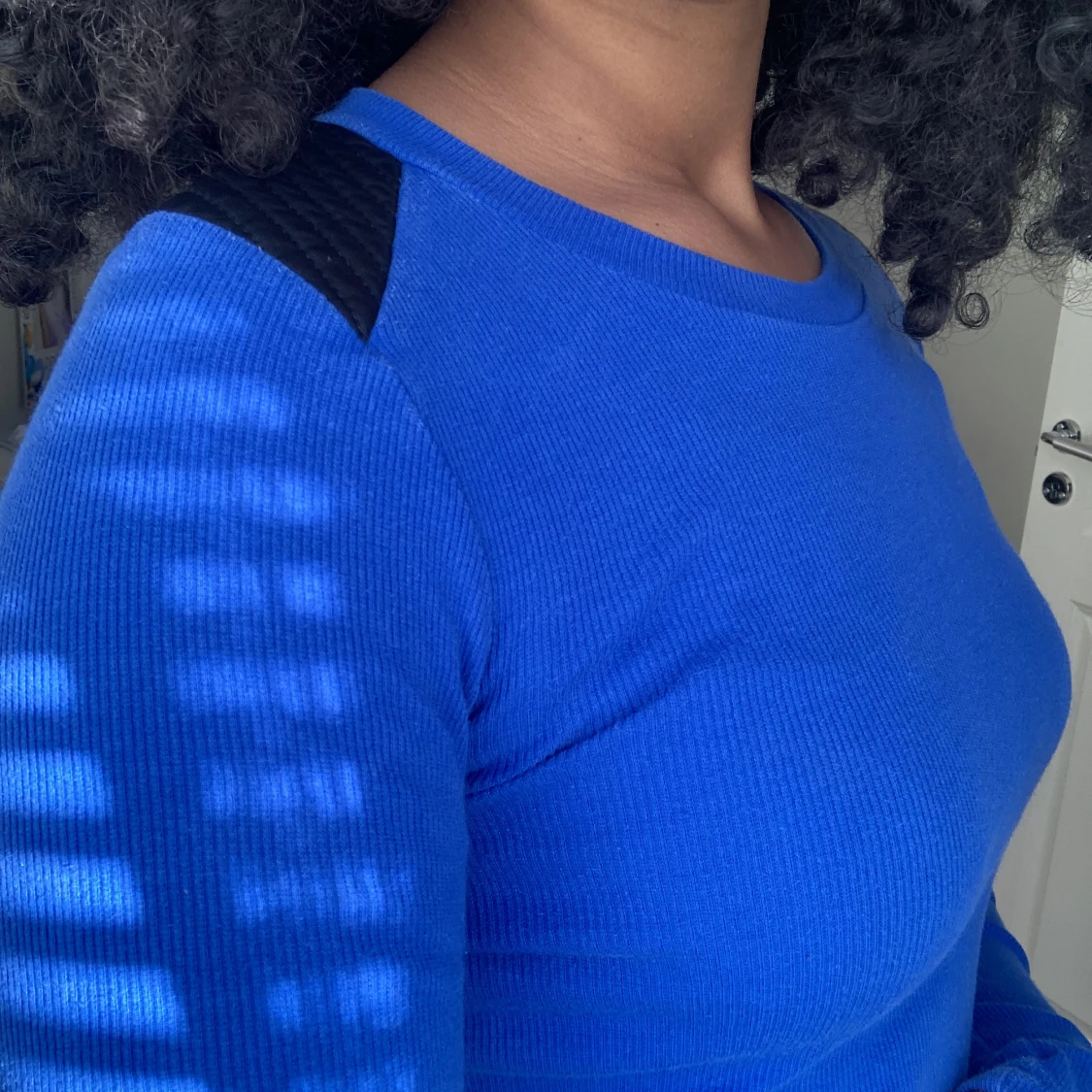 Blå tröja  - 90