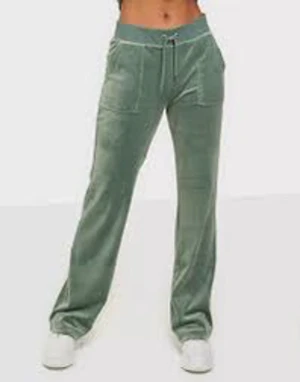 SÖKER - söker juicy couture byxor med fickor i vilken färg som hälst.