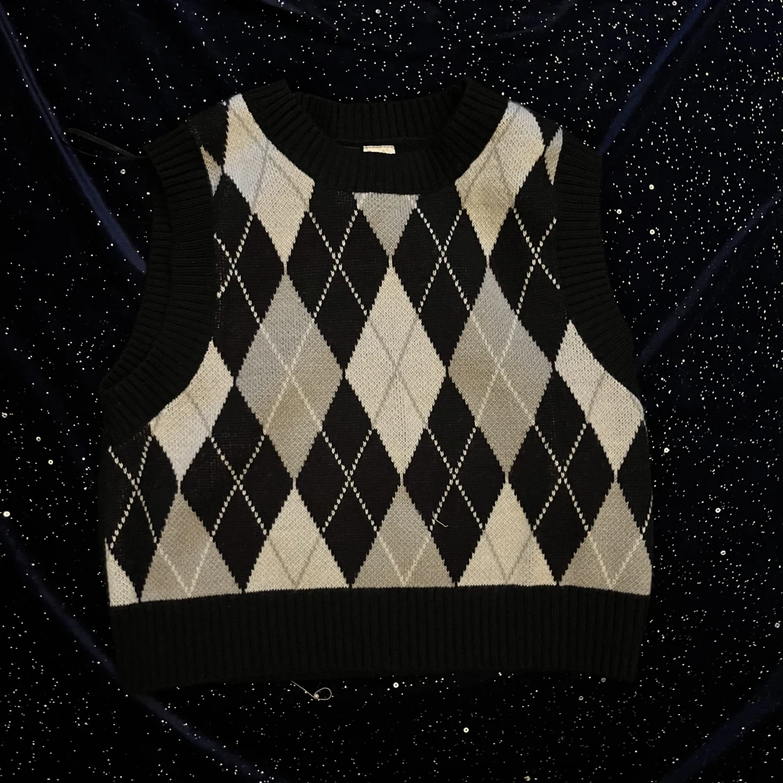 svart croptop sweater vest 