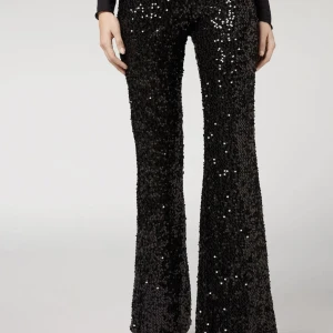 Paljettbyxor - Paljettbyxor från Calzedonia, strl S. 300 kr. Helt slutsålda