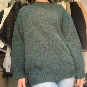 Stickad tröja  - Stor härlig stickad tröja köpt secondhand