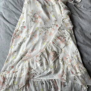 Kjol från vero Moda  - Fint skick, storlek xs, funkar säkert även som S 