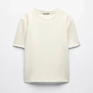 Zara tröja - Säljer denna tröja från zara! Slutsåld💕💕 kan diskutera pris