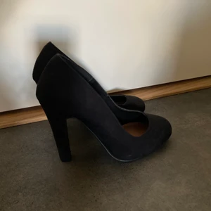 Klackskor - Klackar, aldrig använda💞