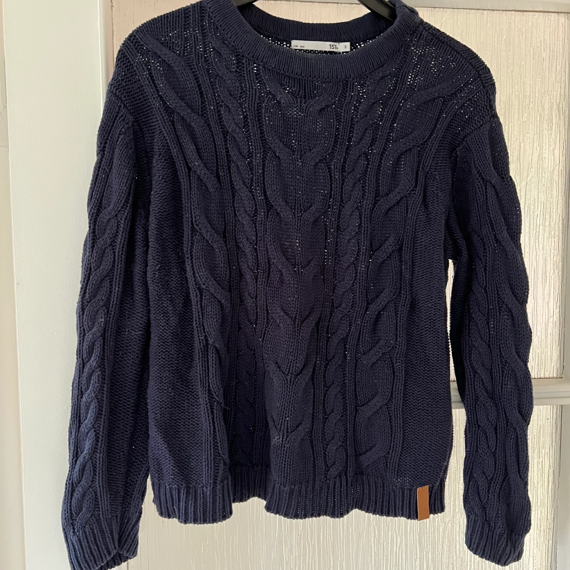 Stickad långärmad tröja 