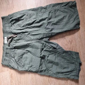 Shorts - Militär gröna shorts från lindex