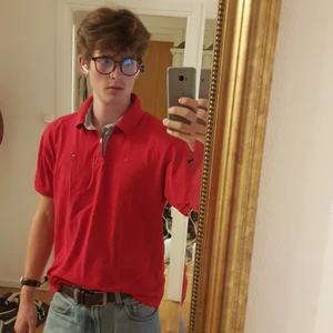 Röd Piké L - Röd piké Size L 100% bomull