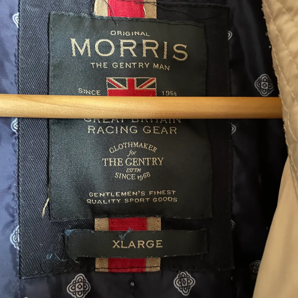Säljer en snygg Morris jacka i strl XL Skickas smidigast för 66kr spårbart paket . Jackor.
