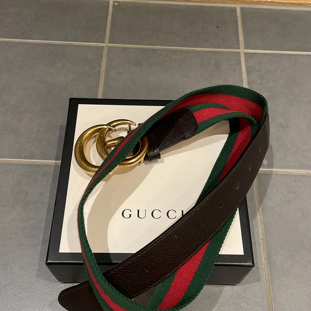 Gucci skärp, sparsamt använt 105cm. Accessoarer.
