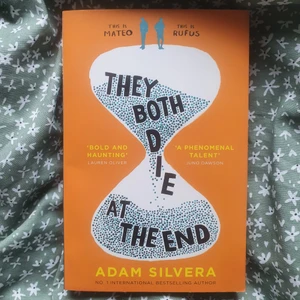 Bok - They Both Die At The End - Bok i nyskick, engelsk skrift. Rörande ungdomsbok som har fått mycket uppmärksamhet online. Värd att läsa!