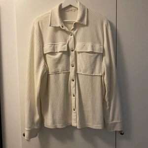 Overshit Manchester - Manchester overshirt, storlek L Knappt använd 