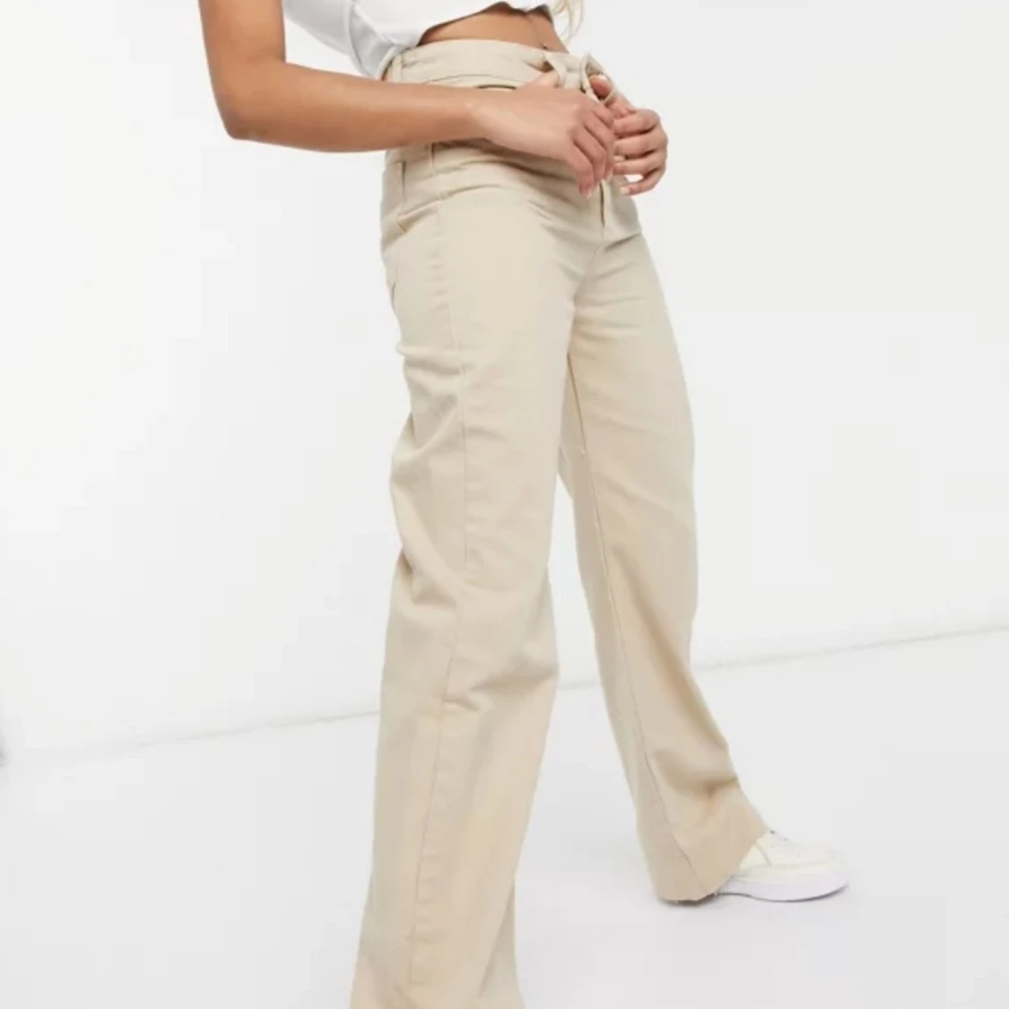 Sandfärgade "Dad jeans" 